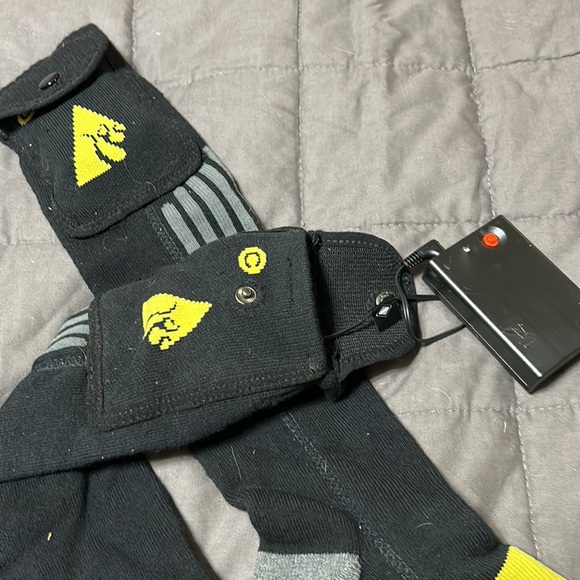 Heated socks - Picture 2 of 3